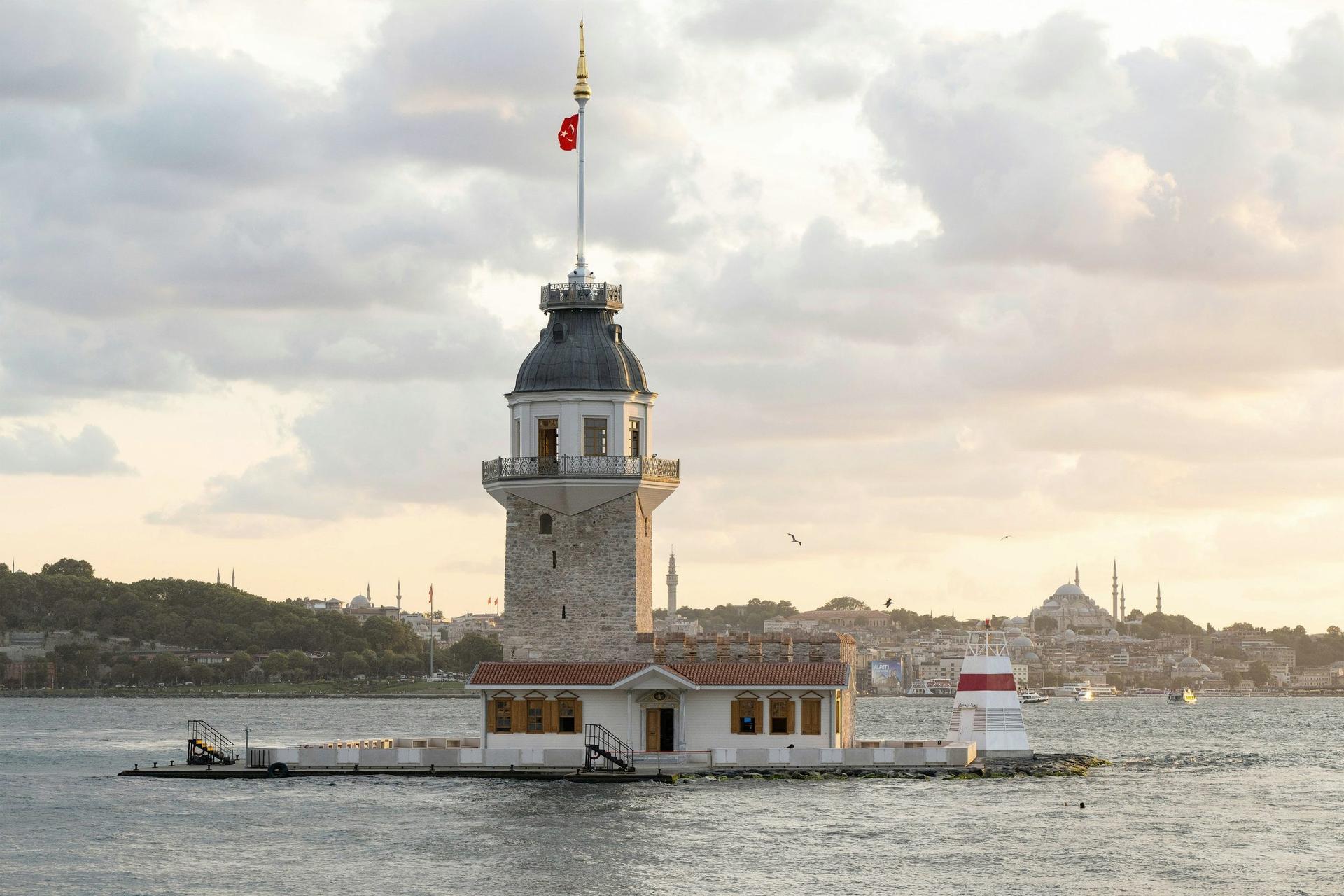 The Maiden’s Tower off Üsküdar at sunset, with the historic peninsula behind